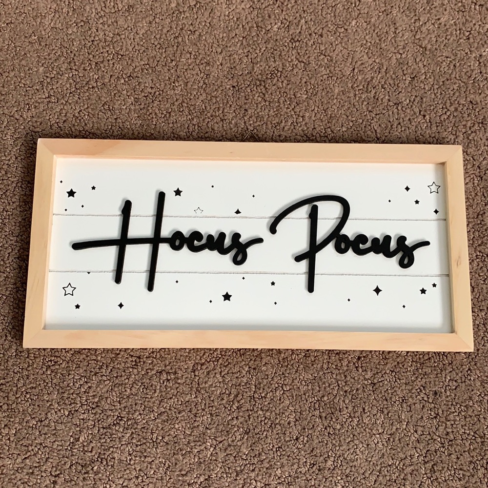 Hocus Pocus wall sign